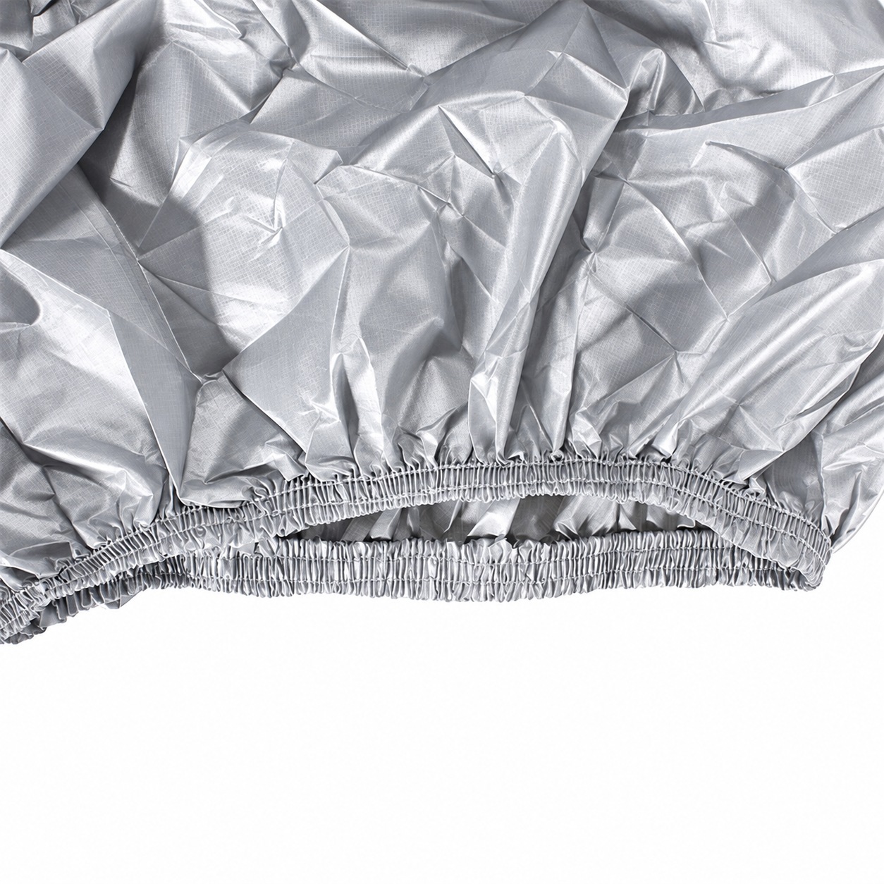 Close-up of the gathered elastic hem.